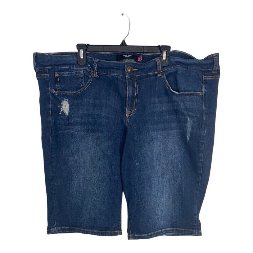 Torrid Demin Womens Shorts Adult Size 26 Medium Wash Denim Bermuda Stretch